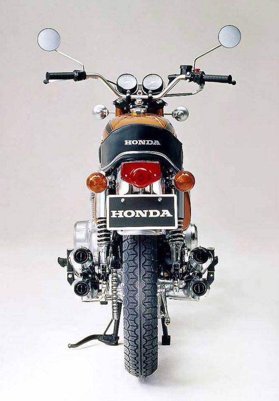 September 1970: Honda CB750 Fore