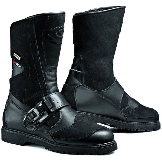Sidi Canyon Gore-Tex Motorcycle Boots Description: The Sidi Canyon Goretex Motorbike Boot has a range of innovative features making it a unique boot: Specifications include Top grain leather construction Contrasting texture upper Equipped with a  
