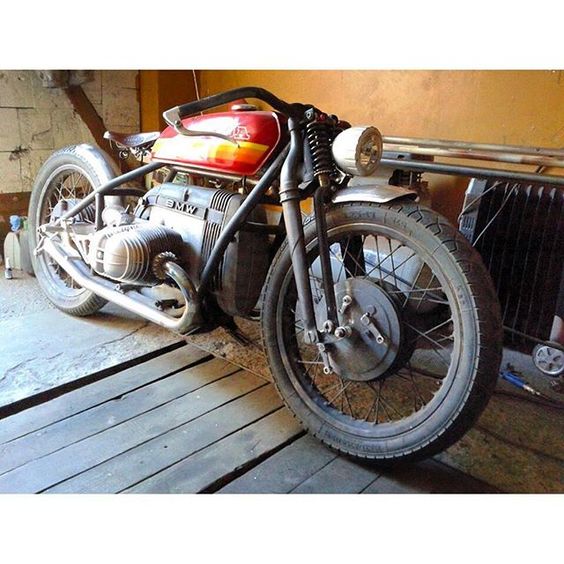 Stagheadmoto. #custom #project #bmw #motorcycle #caferacer #bratstyle #interestingsetup #classic #vintage #vintlist