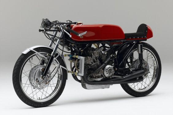 The 1966 125cc RC149 had five cylinders