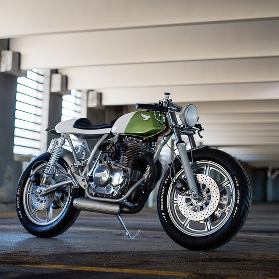 this heavily modified Yamaha XS400 is the third build from Canadian workshop Federal Moto.