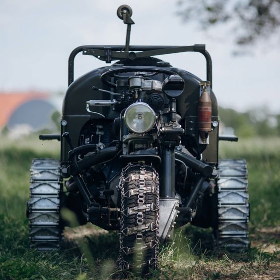 This Moto Guzzi Three 'Wheeler' Is Beautiful But Will Still Try And Kill You