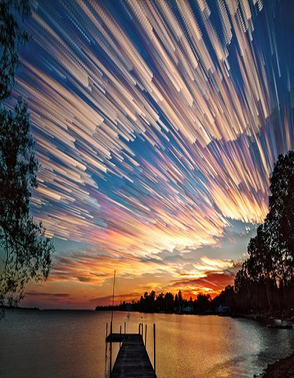 This sunset looks like a thousand shooting stars across the sky