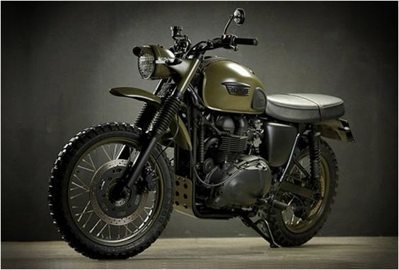 Triumph Desert by Drags and Racing