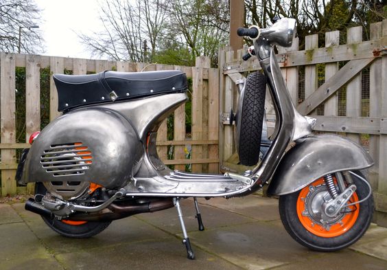 Vespa GS in clear lacquer powder coat over bare metal. Polini matched casings, worb5 gas flowed crank, SIP cosa banded clutch 22th, 67th Primary, MMW & RD350 reeds, Dellorto 26PHBH carb, T5 4th gear and Giannelli Exhaust.