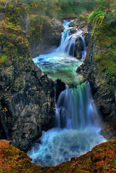 *•.. Waterfalls ..•*