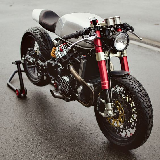What, no pipewrap? And no Firestones? This CX500 is crammed with bits from Marzocchi, Öhlins and Excel, and it's the business. Follow the Bike EXIF Instagram account for more two-wheeled eye candy: 