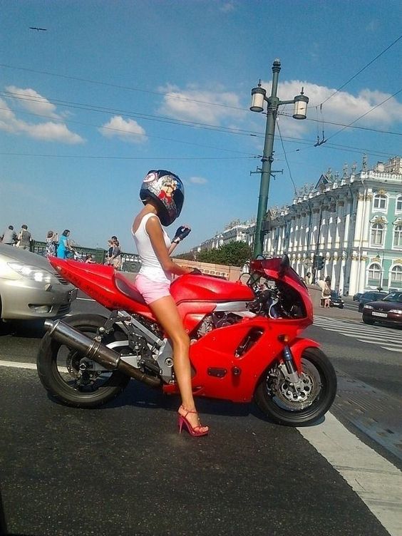When her heels match the bike, you know she's the one ;)