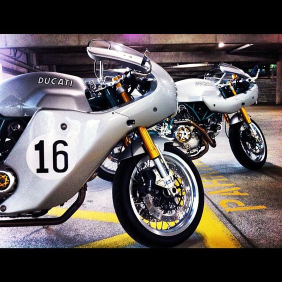 Which one? #ducati #paulsmart #sportclassic #sport1000 #ducatipaulsmart #ducatisportclassic #ducatisport1000 #caferacer #bike #motorcycle