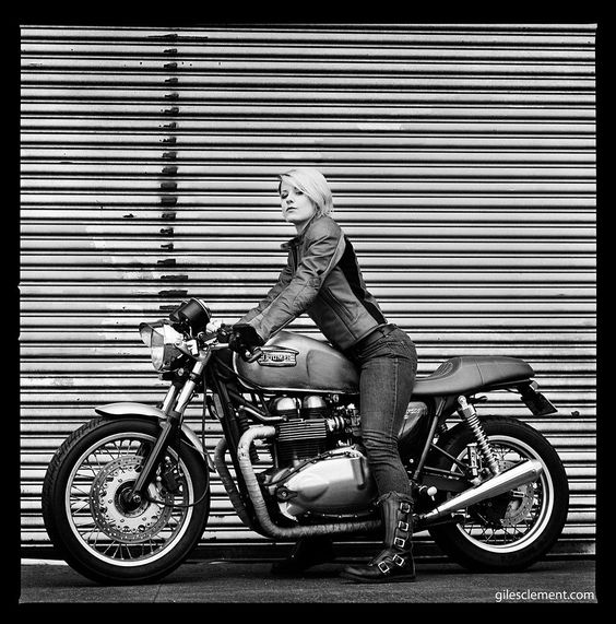 ❤️ Women Riding Motorcycles ❤️ Girls on Bikes ❤️ Biker Babes ❤️ Lady Riders ❤️ Girls who ride rock ❤️