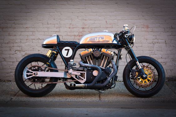 Wow! Harley-Davidson Sportster #CafeRacer by Ardent motorcycles. Si estuviese esta #HarleyDavidson así de serie, sería un éxito en ventas ¿Tú qué piensas? 