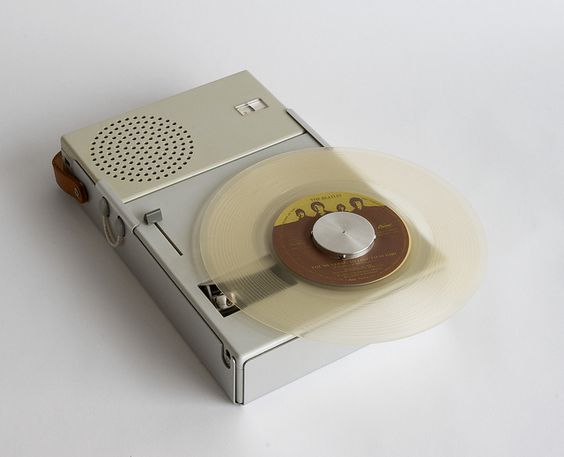 1959 portable radio & phonograph