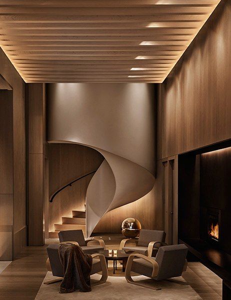 Architectural Digest spoke to David Rockwell, founder of design powerhouse Rockwell Group, about the interiors of the New York Edition hotel in Manhattan, his latest collaboration with hotelier Ian Schrager.
