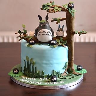 As time goes by… | 23 Adorable Totoro Cakes That Will Take You Back To Your Childhood