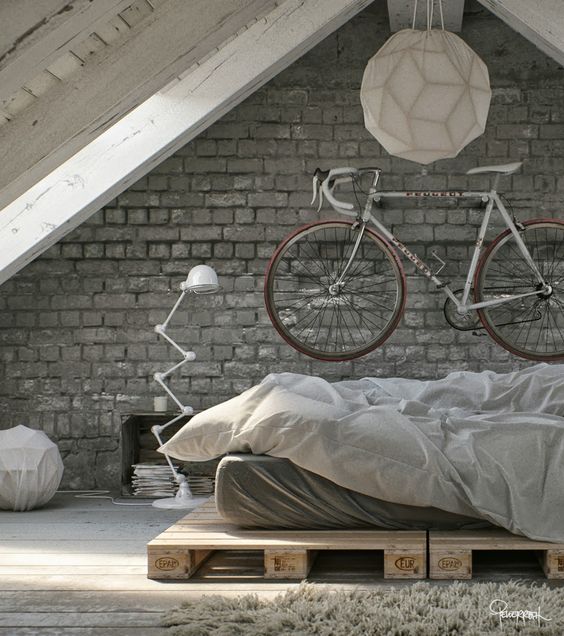 Brick wall, white-greyish tones, upcycled pallet bed, geometrical design lighting, decordemon #interiors