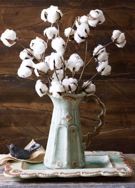 Cotton Bundles, the perfect farmhouse decor! Southern style!