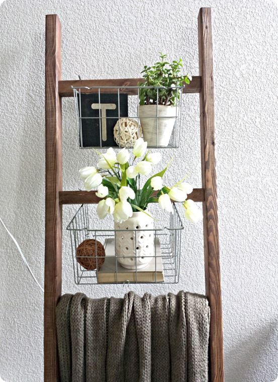 DIY Furrniture | Blanket Ladder with Wire Baskets ~ Make the whole thing for $20 - with the baskets!!!