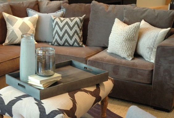 love these colors for the living room.