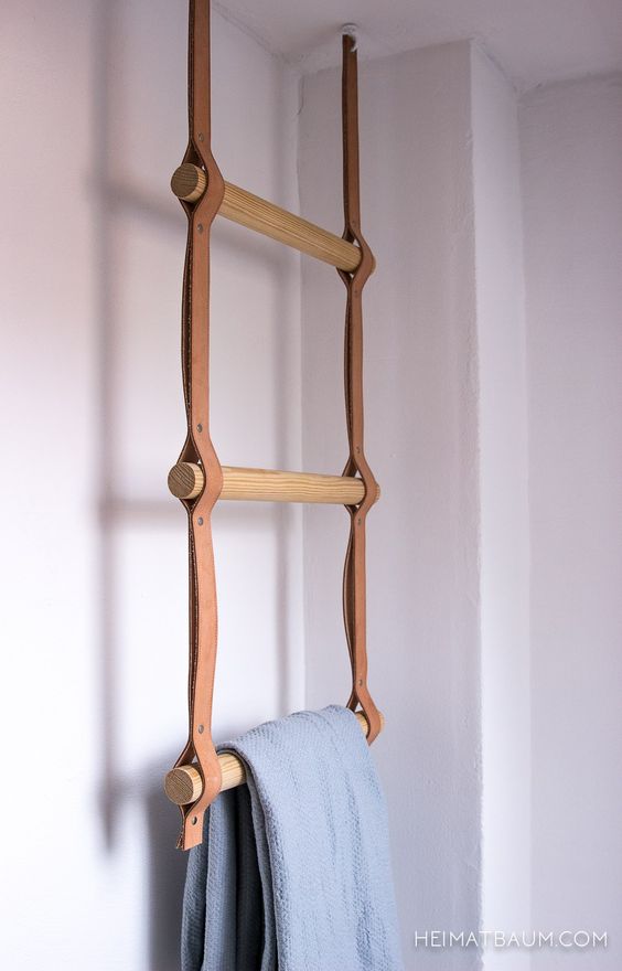 Make a leather hanging towel rack? - HEIMATBAUM