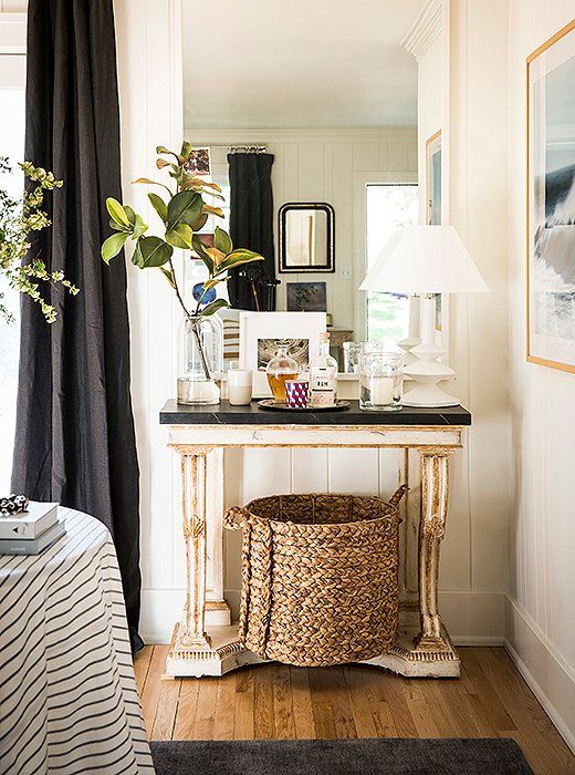 Marrying European furnishings with ocean photography and woven accents, Michelle has truly nailed the mix of styles for an elegant, eclectic home.