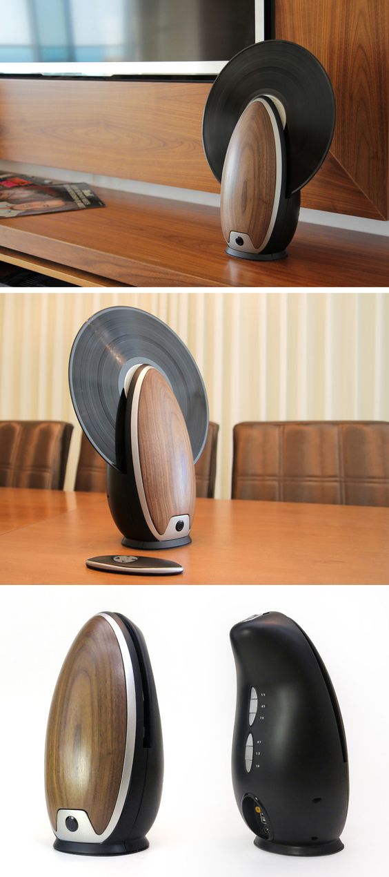 Roy Harpaz Designs An Egg-Shaped Vertical Record Player