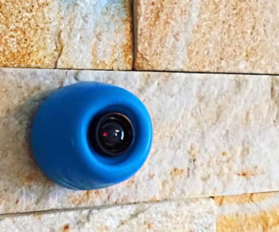 Small, wearable, smart security camera, equipped with motion sensor & tracker. Joggy will easily detect burglars inside your home and will alert you immediately.