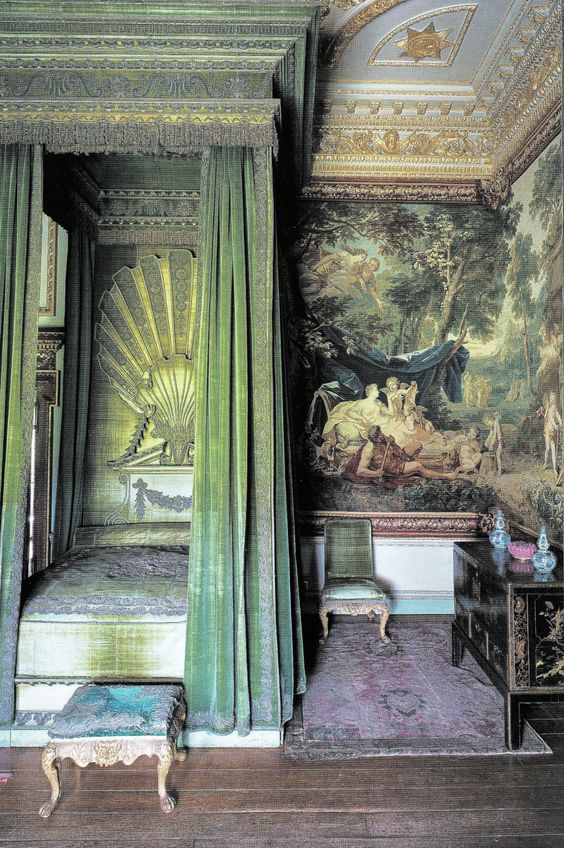 The green velvet bed chamber at Houghton Hall. From Houghton Hall: Portrait of an English Country House (David Cholmondeley and Andrew Moore, Derry Moore photography). Built in the 1720’s for prime minister Sir Robert Walpole.| via Trouvais