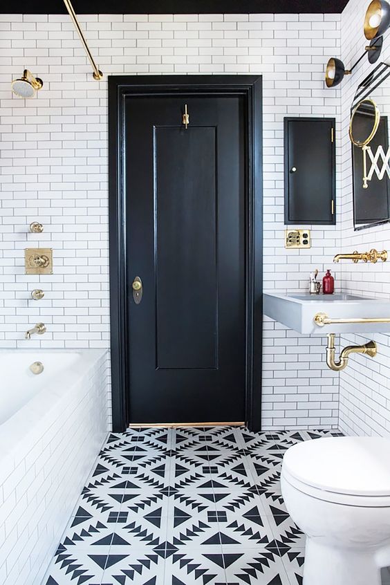 15 Tiny Bathrooms With Major Chic Factor via @MyDomaine