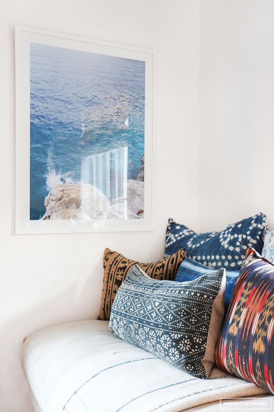 Gorgeous ocean print and love the mixed textiles here Amber Interiors - Client Cool as A Cucumber - Neustadt - 7