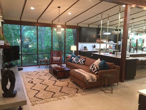 I really enjoy the show Fixer Upper, but the midcentury modern reno they did was of course my favorite. It would be a blast to stay there! Too bad it would mean a trip to Texas because I don't plan on traveling there any time soon.