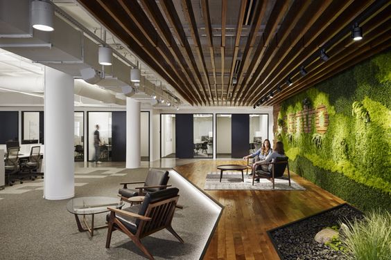 Key materials such as a greenery, wood, steel and concrete were used to form elegant and sophisticated tech-centric office space.