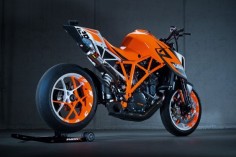 1290 Super Duke R prototype    My favorite sport bike, turned streetfighter. Too bad I'd never be able to handle