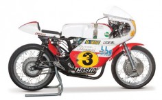 1972 Ducati 450 Desmo Corsa Replica - The wide-case 450-cc Desmo single was the fastest production Ducati one could buy, before the development of the V-twin 750 Sport, and original racing examples with history are highly sought after. Though built as a hill climb racer in 1990, the bike on offer is based on a 1972 example and is said to have been ridden by Marcello Peruzzi, who won the Italian Historic Hillclimb challenge in 1995, and is understood to have been a competitive machine.