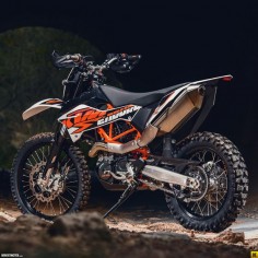 2014 KTM Enduro R « Enduro « DERESTRICTED comment: yes, it's not the Adv version, it's bare stock, but is a dream to look at
