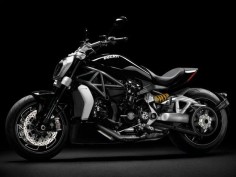 A brilliant sportsbike disguised as a cruiser. The Ducati Diavel is a bike made to break stereotypes and it does so in style. Find out everything you need to know about the Diavel here