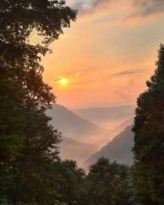 'Almost heaven, West Virginia, Blue Ridge mountains, Shenendoah '