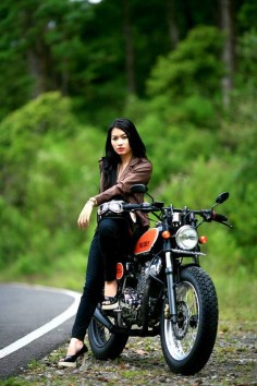 Beauty and the bike- photo by Yudha Nugraha, yoinked from Cafe Racers of New England (facebook).