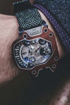 Beauty of a watch found on Wantfolio. I want it.