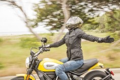 Behind the scenes goodness from the Motorcyclist Magazine + MotoLady Ducati Scrambler article and photoshoot.