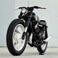 Black and White custom Yamaha RD350 from Analog Motorcycles. Mini headlight.