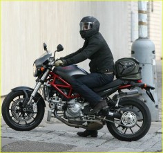 Brad Pitt. Ducati Monster s4r.