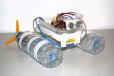 Build a robot boat using water bottles