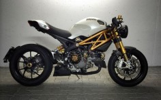 by pixelWAVE STUDIOS #Ducati #Monster #1100S #Custom #Gold