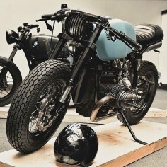 CAFE RACER @Cafe Racer 🏁 Tag: #caferacergram #🏍| BMW by @sinrojamotorcycles at The Bike Shed in London | Photo by Ivo Ivanov at Image Factory #sinrojamotorcycles #bmwmotorrad #bmwcaferacer #caferacer #caferacers | See more on our profile or facebook (link in profile).