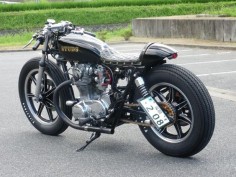 Cafe Racer Pasión — Yamaha XS650 Cafe Racer by Studs Motorcycle |...