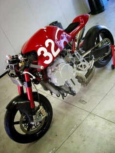 Cafe Racers, Bobbers, Trackers, custom and classic motorcycle parts.