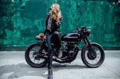#caferacergirl #motorcyclesgirls #chicasmoteras | 