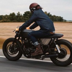 @clockworkmotorcycles taking out their stealthy Honda CB750. Photo by @cimonbrouillette.  Send your photos to @ for a chance to be featured!  #croig #caferacersofinstagram