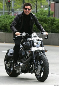 Cruise made the news when it was announced he would get the first Ducati Desmosedici in the States, paying a reported $72,500 for the pleasure. He has been spotted on a wide variety of motorcycles.
