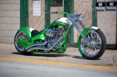 Custom Built Motorcycles : Chopper